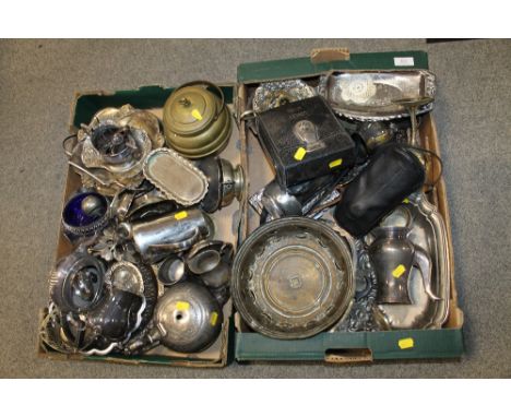 TWO TRAYS OF ASSORTED METALWARE TO INCLUDE A VINTAGE LEVEL, ETC