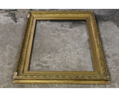 A VINTAGE GILT FRAME- REBATE 75 X 62 CM