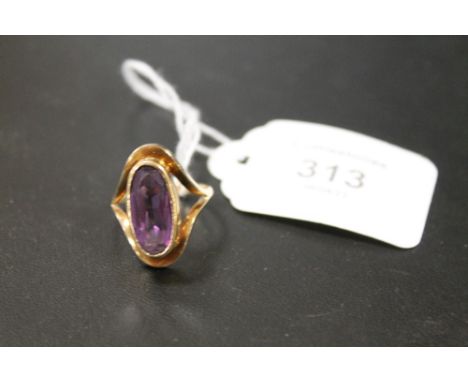 A VINTAGE STYLE AMETHYST RING STAMPED 9CT - APPROX WEIGHT 6.2 G