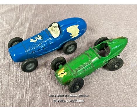 TWO MODEL CARS INCLUDING BLUE RACING CAR FOR SCALEXTRIC AND GREEN RACING CAR FRAME ONLY (AS FOUND) 