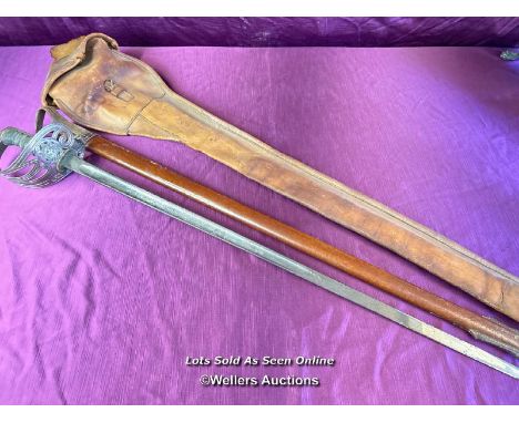 OFFICERS SWORD PRESENTED TO SECOND LIEUTENANT JAMES WEDGE BUCKLEY WITH LEATHER SCABBARD AND LEATHER CASE, LENGTH 99CM 
