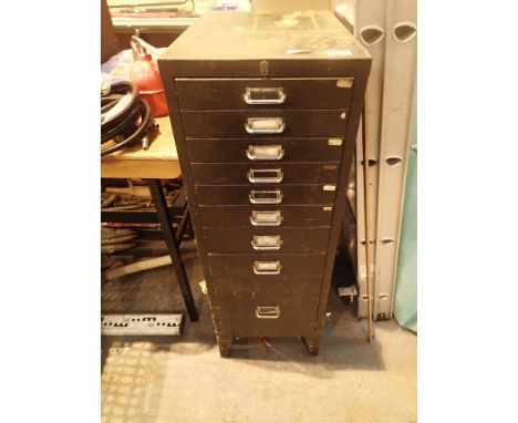 Stor vintage metal filing cabinet. Not available for in-house P&amp;P. 