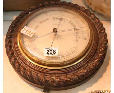 Antique circular oak cased aneroid barometer thermometer, glass cracked. Not available for in-house P&amp;P. 