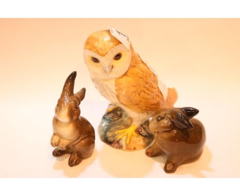 Beswick barn owl and two rabbits (one A/F). P&amp;P Group 1 (£14+VAT for the first lot and £1+VAT for subsequent lots) 