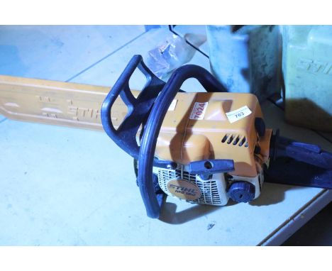 Stihl chainsaw MS180 in working condition and an oil can. Not available for in-house P&amp;P. 