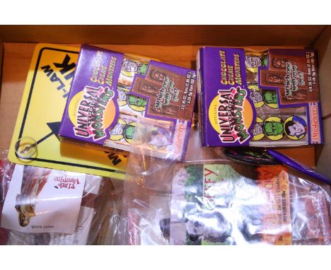 1990s and 2000s film related memorabilia. P&amp;P Group 1 (£14+VAT for the first lot and £1+VAT for subsequent lots) 