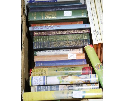 Quantity of vintage novels including What Katy Did, Robin Hood etc and four modern Winnie the Pooh books. Not available for i
