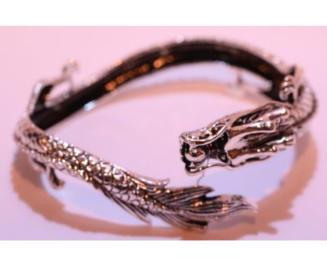Tibetan silver 925 dragon bangle. P&amp;P Group 1 (£14+VAT for the first lot and £1+VAT for subsequent lots) 