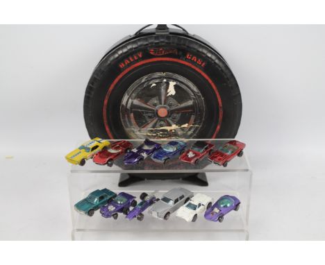 Hot Wheels - Redlines - A Mattel Hot Wheels Rally Wheel Carry Case with 12 x early cars, Rolls Royce, Ford J-Car, Mercedes 28