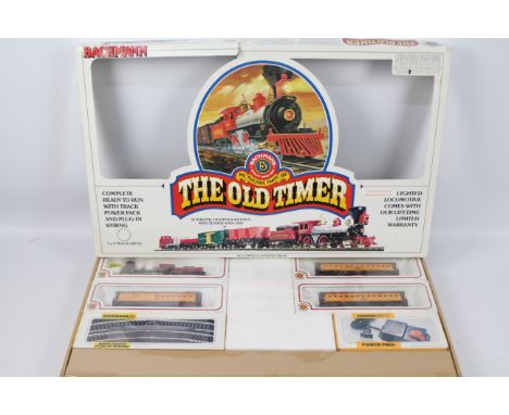 Bachmann - A boxed HO gauge Bachmann The Old Timer train set # 00276. The set is still shrink wrapped inside so the items app