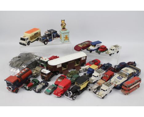 Corgi - Bburago - Rio - Matchbox - 30 x unboxed vehicles including Pickfords Scammell Low Loader # 6, Ford Security Van # K-1