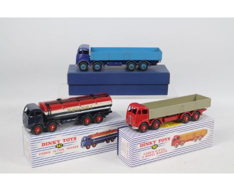 Dinky - Atlas Dinky - 3 x boxed Foden trucks, an original Dinky 501 8 Wheel Wagon in blue / light blue # 501, an Atlas Dinky 