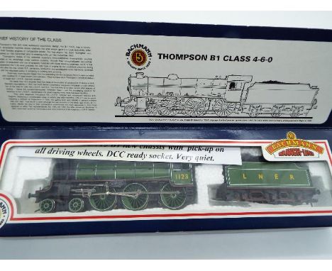 Bachmann Branch-Line - an OO gauge model locomotive and tender 4-6-0 op no 1123, LNER green livery, # R 31-715, new Bachmann 