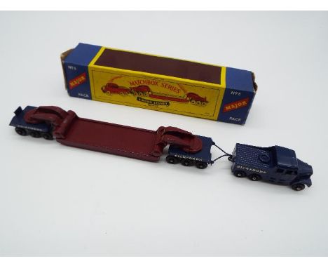 Matchbox Major Pack No 6 by Moko Lesney - Pickfords 18-wheel Tractor and Transporter, blue tractor, maroon and blue loadbed, 
