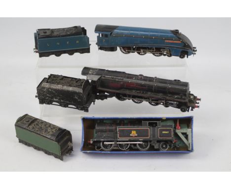 Hornby - Dublo - 3 x Dublo 3 - rail steam locomotives including Class A4 Sir Nigel Gresley, an 0-6-2 tank engine number 69567