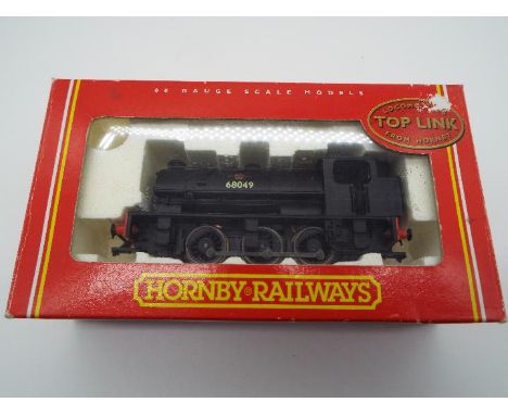 Hornby Top Link - an OO gauge model saddle tank steam locomotive 0-6-0ST op no 68049, BR black livery, class J94 # R 2094A, a