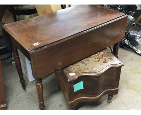 An Early Victorian Mahogany Pembroke table and a Victorian mahogany step commode (2)