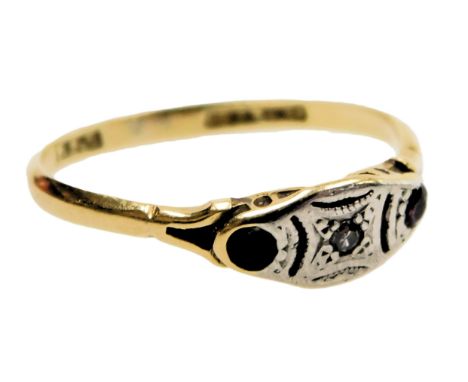 An 18ct gold platinum and diamond set ring, flanked by coloured stones, size K, 1.3g.
