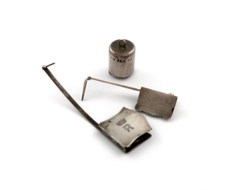 A small mixed lot of silver items, comprising a coin holder, by Asprey and Co., London 1958, cylindrical form, an Asprey page
