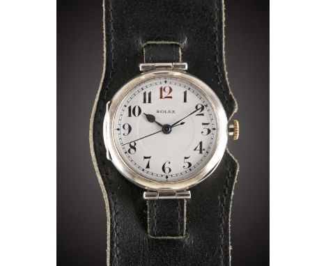 A GENTLEMAN'S SOLID SILVER ROLEX CENTRE SECONDS OFFICERS WRIST WATCHCIRCA 1915, WITH ENAMEL DIALMovement: 15J, manual wind, s