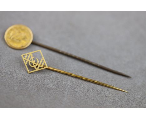 A US gold one dollar coin stick pin, type 1 dollar together with an 18ct yellow gold stick pin (2)