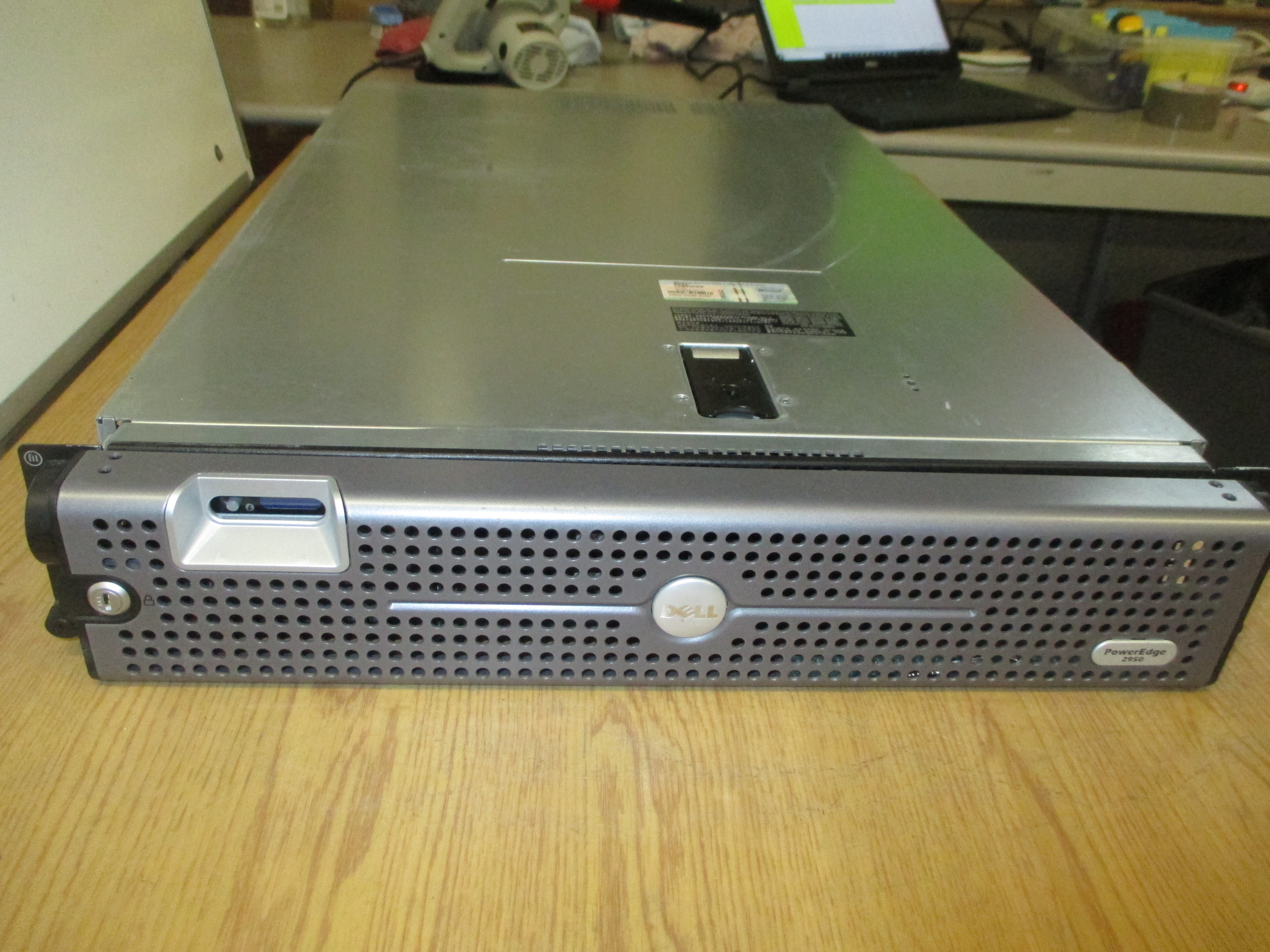 DELL POWEREDGE 2950 2U RACKMOUNT FILE SERVER. 2 X QUAD CORE 3.00GHZ ...