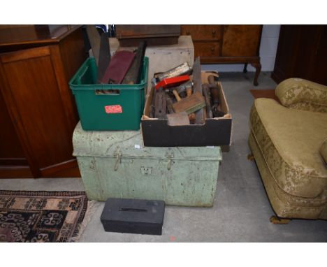 A vintage tin trunk and various vintage tools
Bailey jack plane no 7
rest just an assortment of hand tools nothing to note