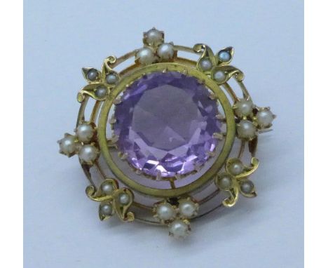 A 9ct gold, amethyst and pearl brooch, 5.9g