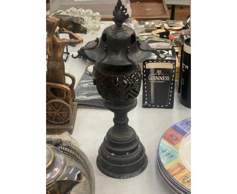 A VINTAGE BLACK METAL CANDLE HOLDER, HEIGHT 36CM 