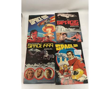 FOUR VINTAGE 1970'S 'SPACE 1999' ANNUALS 
