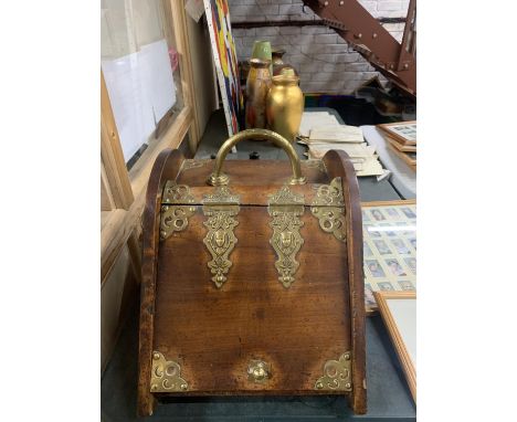 A VINTAGE PURDONIUM WITH BRASS FITTINGS - A/F, NEEDS RESTORATION 