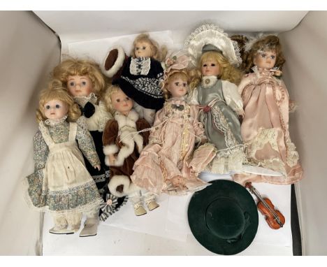 SEVEN VINTAGE DOLLS 