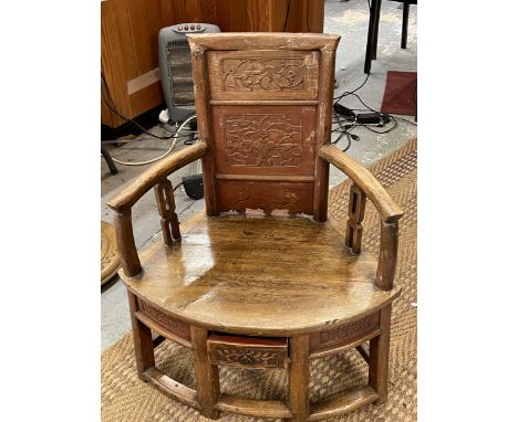 A VINTAGE CHINESE CARVED HARDWOOD CHILD'S ARMCHAIR WITH LOWER DRAWER TO SEAT, HEIGHT 80CM, WIDTH 53CM, SEAT HEIGHT 36CM 