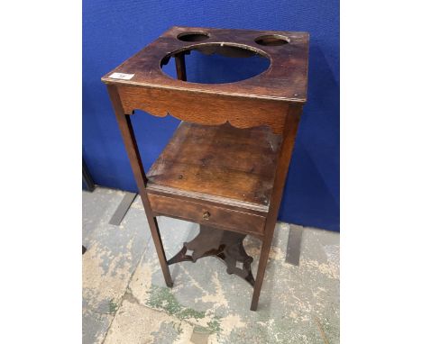 A VINTAGE OAK WASH STAND WITH LOWER DRAWER 