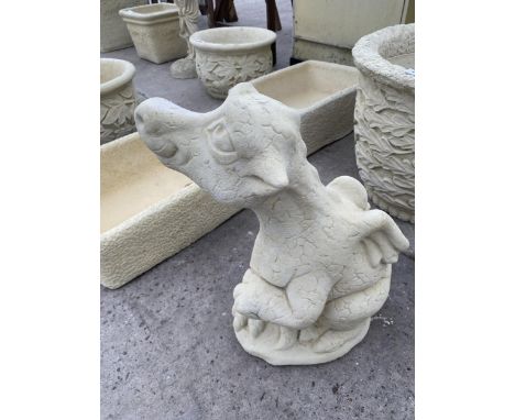 AN AS NEW EX DISPLAY CONCRETE SNAP DRAGON FIGURE *PLEASE NOTE VAT TO BE PAID ON THIS ITEM* 