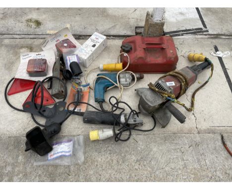 AN ASSORTMENT OF POWER TOOLS TO INCLUDE AN ANGLE GRINDER, DRILL AND CUTTING TOOL ETC 
