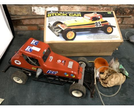 A BOXED MARDAVE MKII COMPETITION STOCK CAR 1/8 SCALE MODEL RADIO CONTROLLED CAR 