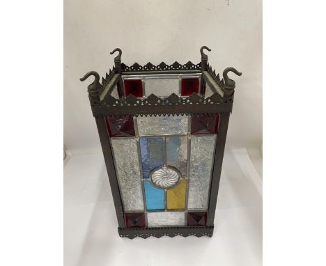 A VINTAGE COLOURED AND LEADED GLASS LANTERN, GLASS A/F, HEIGHT 31CM 