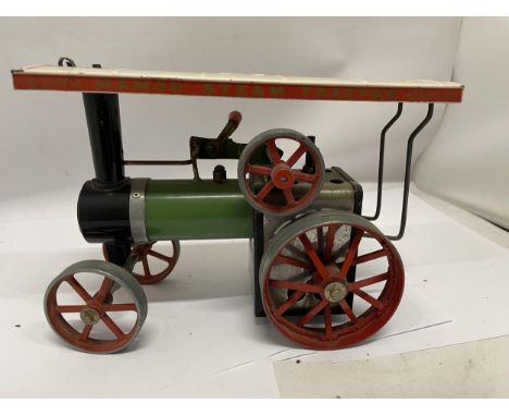 A VINTAGE MAMOD STEAM TRACTOR 
