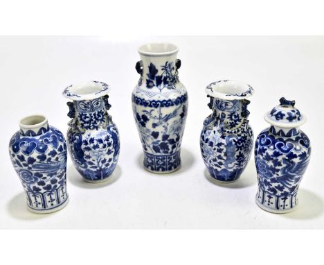 Five piece of 19th century and later Chinese blue and white porcelain, to include a pair of vases with flared rims, with moul