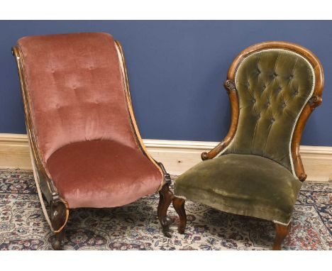 Two Victorian walnut button upholstered nursing chairs, tallest 90cm (2)