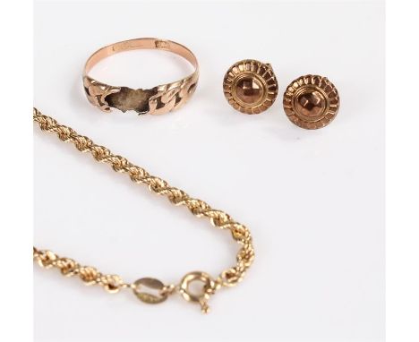 9 carat gold jewellery, to include a chain, a pair of earrings and a ring, 4.8 grams