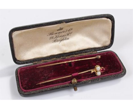 Pearl and garnet stick pin, together with a stick pin pin and a stick pin box, (3)