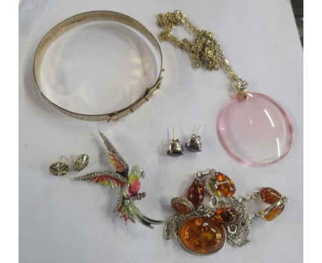 A collection of costume jewellery, to include a bangle, earrings etc