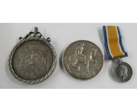 PTE L Askew E York R 1914 medal, a commemorative coin and a medal miniature