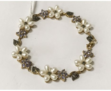 9CT GOLD AMETHYST &amp; PEARL BRACELET