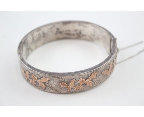 A victorian revival silver bangle with aesthetic style design (28g) 