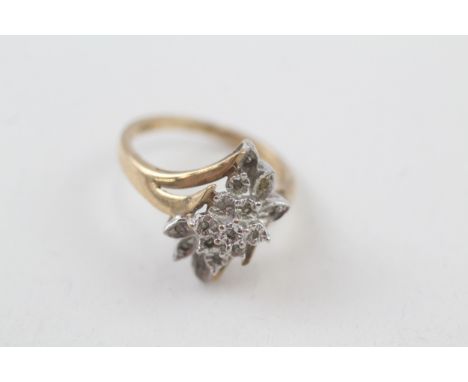 9ct white and yellow gold diamond set spray cluster ring (2.7g) 