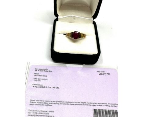 Boxed 9ct gold &amp; ruby ring weight 3.3g with c.o.a 