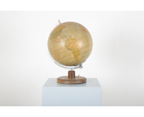 RATH STAATKUNDIGE: A REVOLVING GLOBE TABLE LAMPmid-century modern, scale 1:38 600 000, terminating on round oak plinth, 33cm 